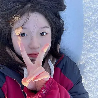 埃莱扎·施莱辛格:冰火两重天